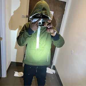 Meet your Posher, Kelton